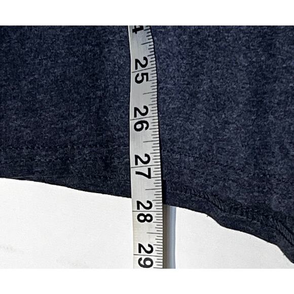 Graceland Elvis The King Men's Tshirt size M PreOwned in good condition - Picture 4 of 7